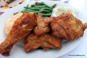Plaza-Inn-Fried-Chicken-Close-Up-700x467.jpg